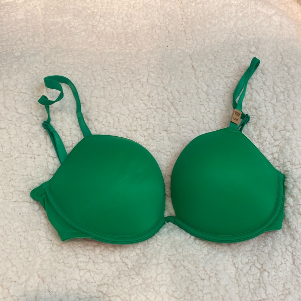 Victoria’s Secret bra